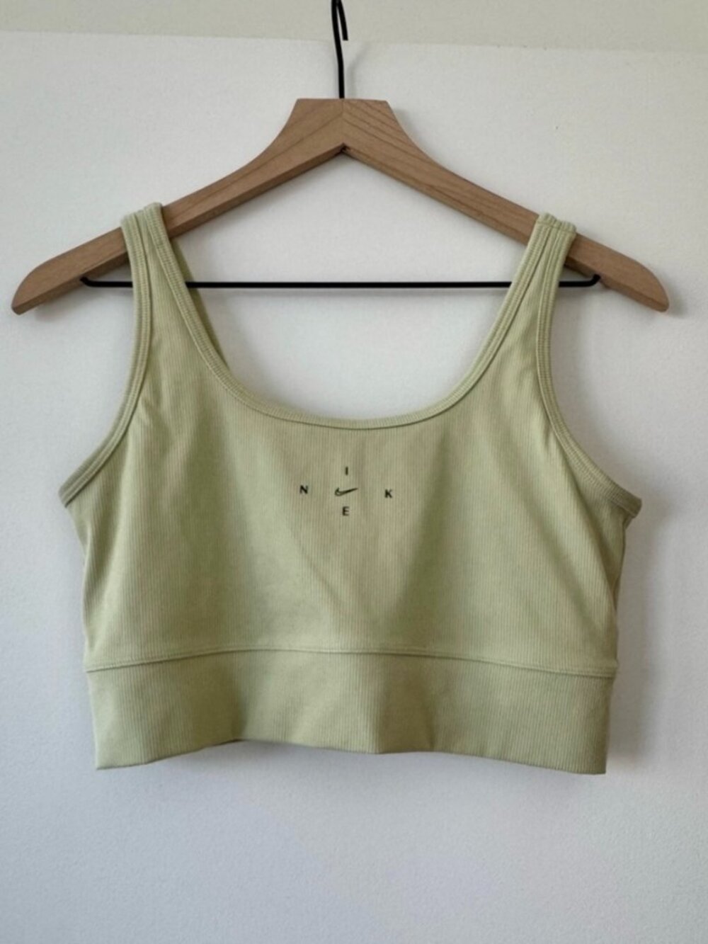 Nike sports bra M